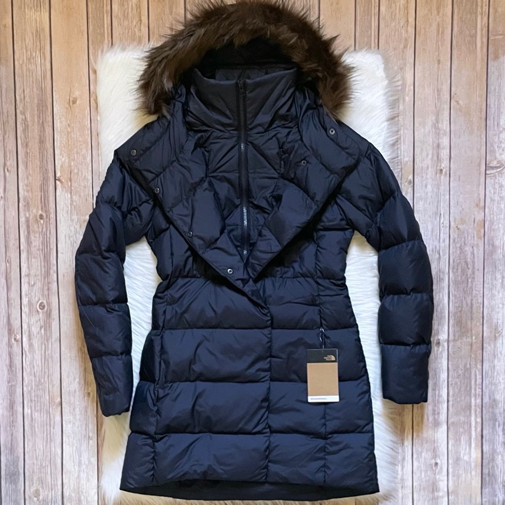 The North Face Women’s New Dealio Down Parka In Navy - Picture 2 of 10